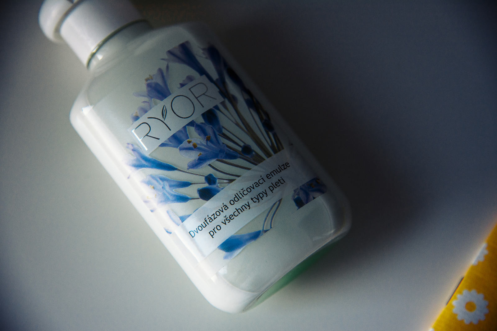 ryor makeup remover