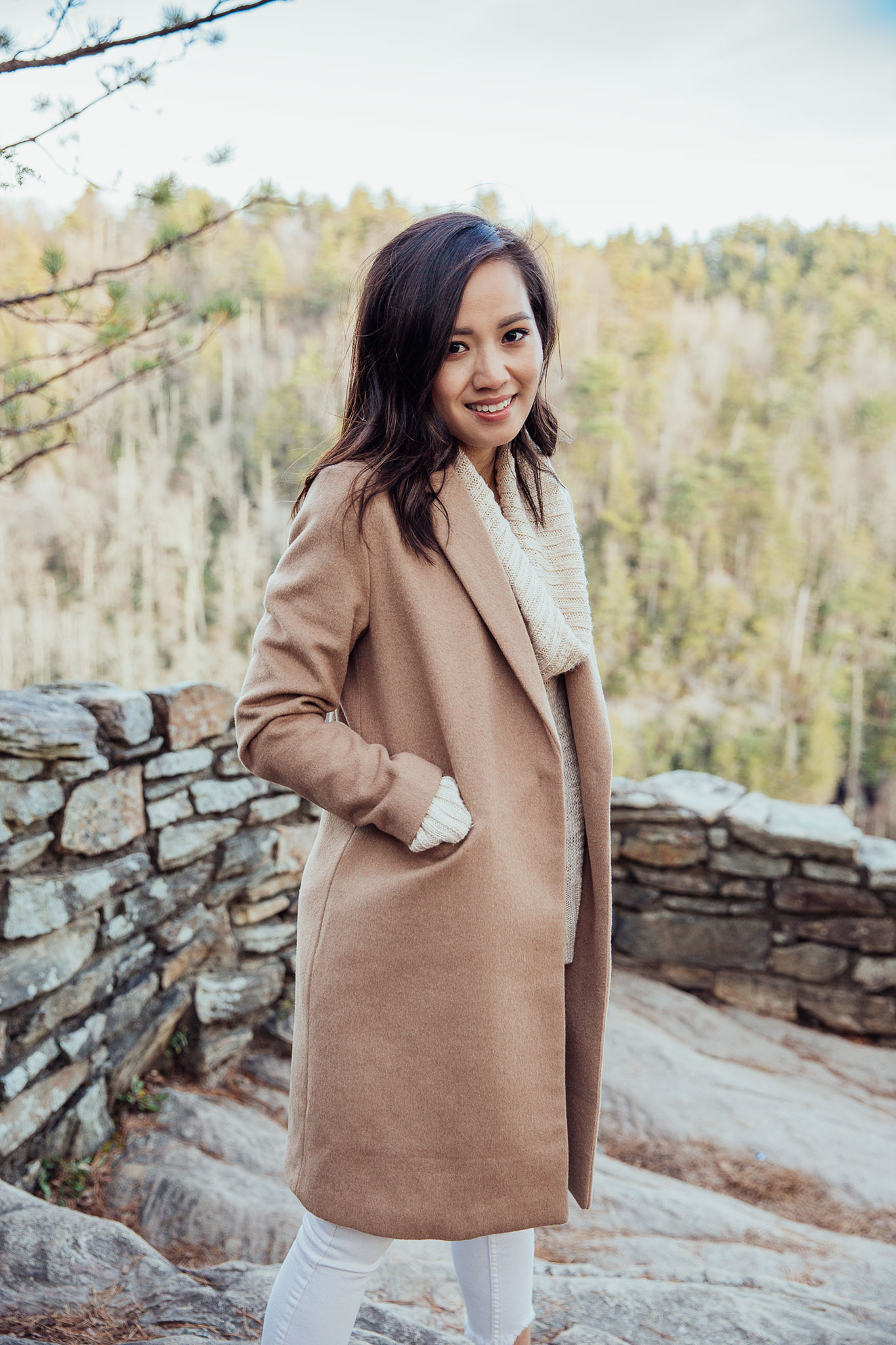 Fall Outfit - Camel Coat | le-jolie.com