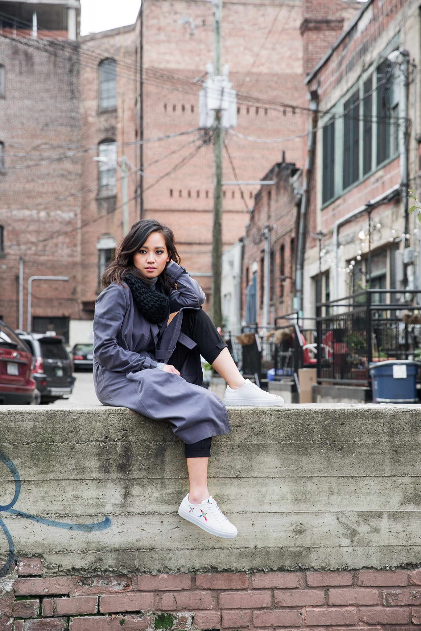 Minimal Fall Outfit Gray Duster Coat with Black Trousers and Axel Arigato Sneakers | le-jolie.com